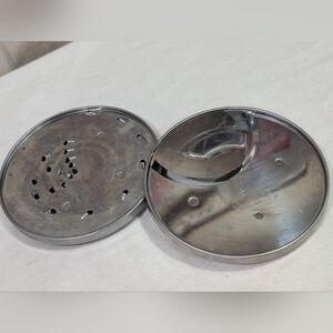 DLC-044 Cuisinart Slicer And Grater Lot Of 2 Food Processor Replacements Spare